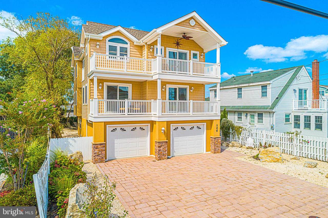 706 Bay Avenue - Photo 1