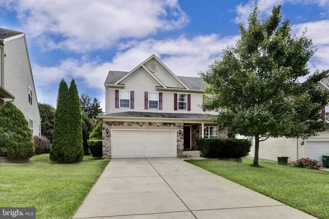 111 Broad Leaf Court - Photo 1