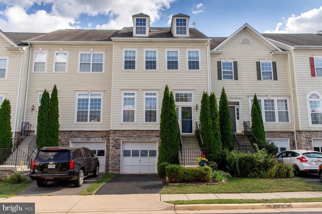 835 Ferndale Terrace - Photo 1