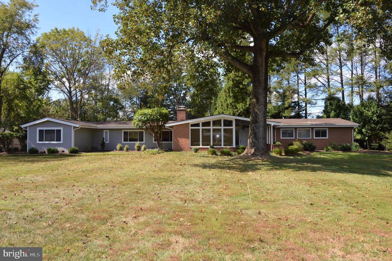 8402 Topping Road - Photo 1
