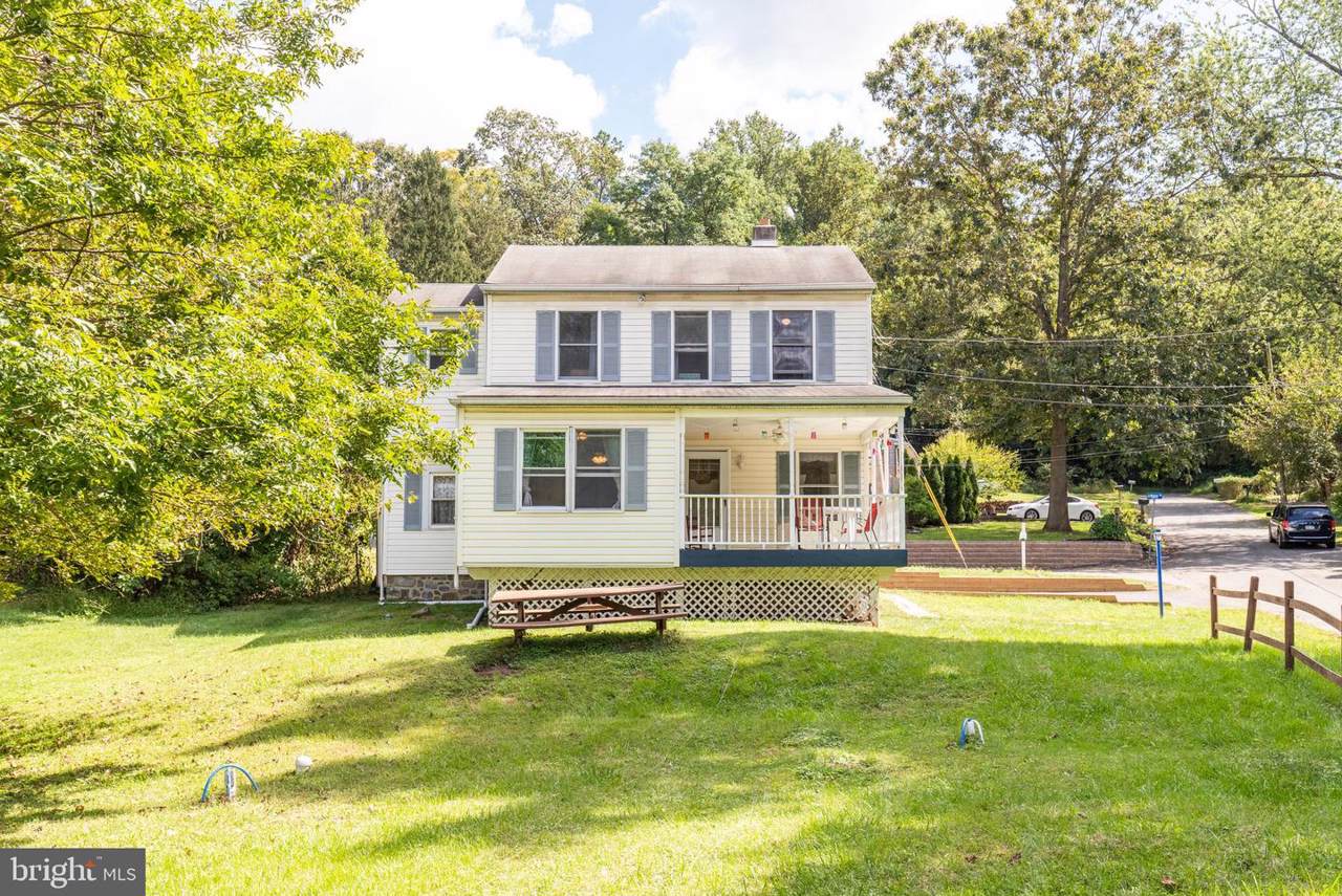 759 Malloy Avenue - Photo 1