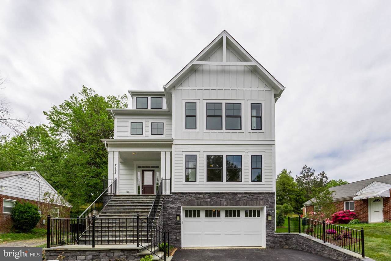 2304 Kensington Street - Photo 1