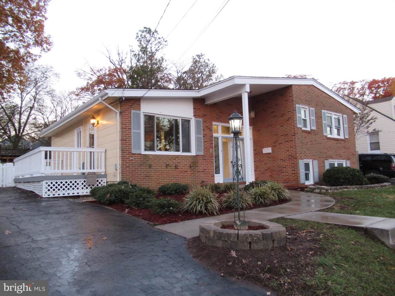 329 Montrose Ave - Photo 1