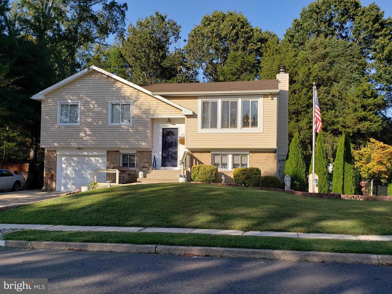 4 Franklin Avenue - Photo 1