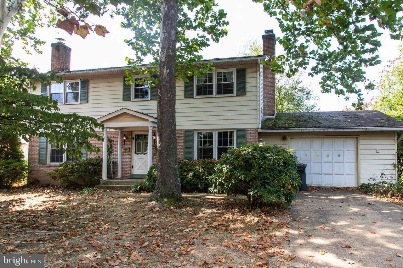 1808 Great Falls Street - Photo 1