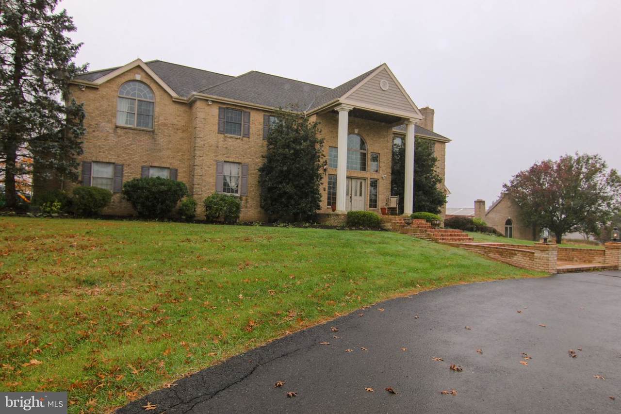 878 Myers Road - Photo 1