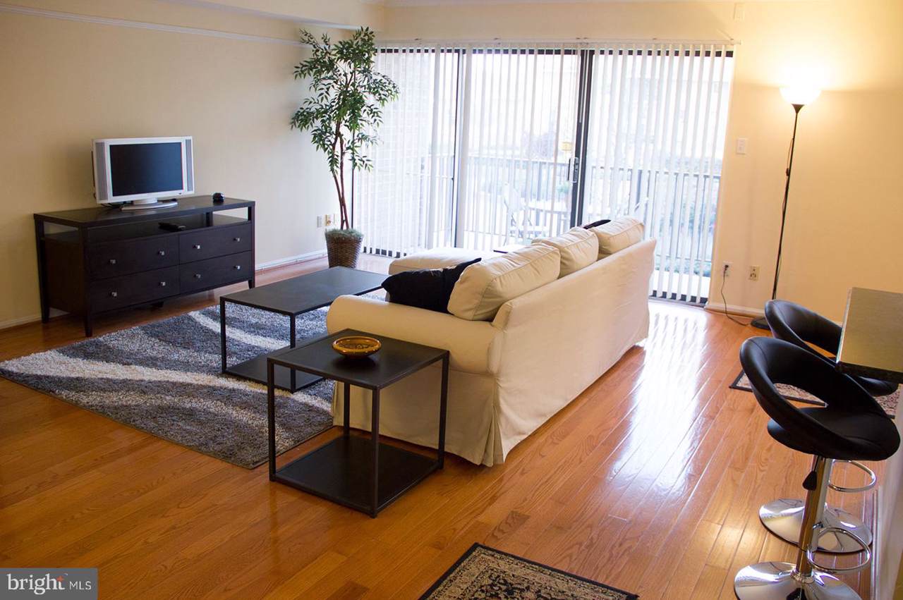 22 Monroe Street - Photo 1