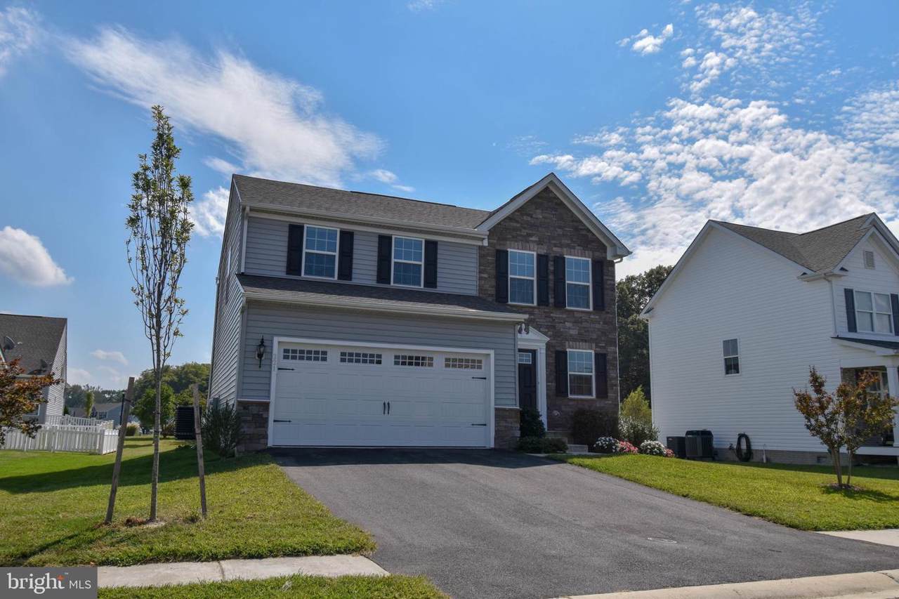 221 Bourne Way - Photo 1 221 Bourne Way - Photo 1
