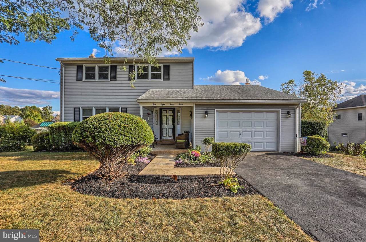 5833 Mayfair Drive - Photo 1