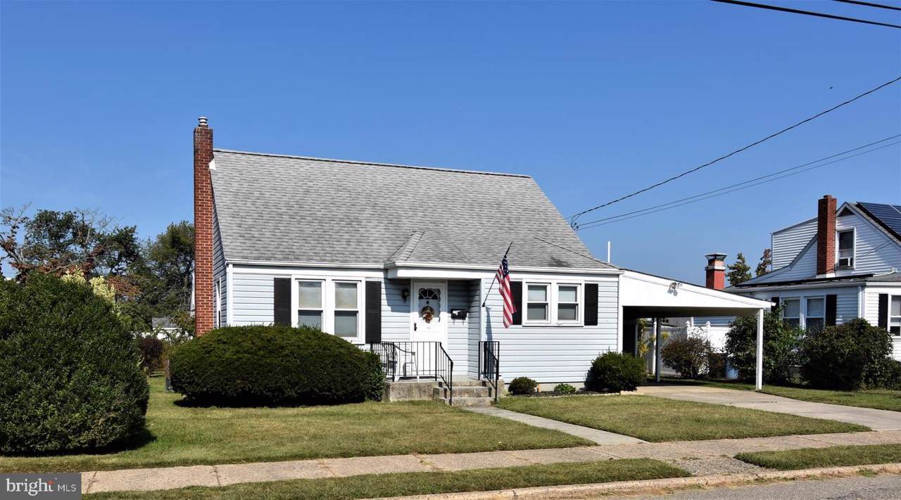 926 Shadeland Avenue - Photo 1