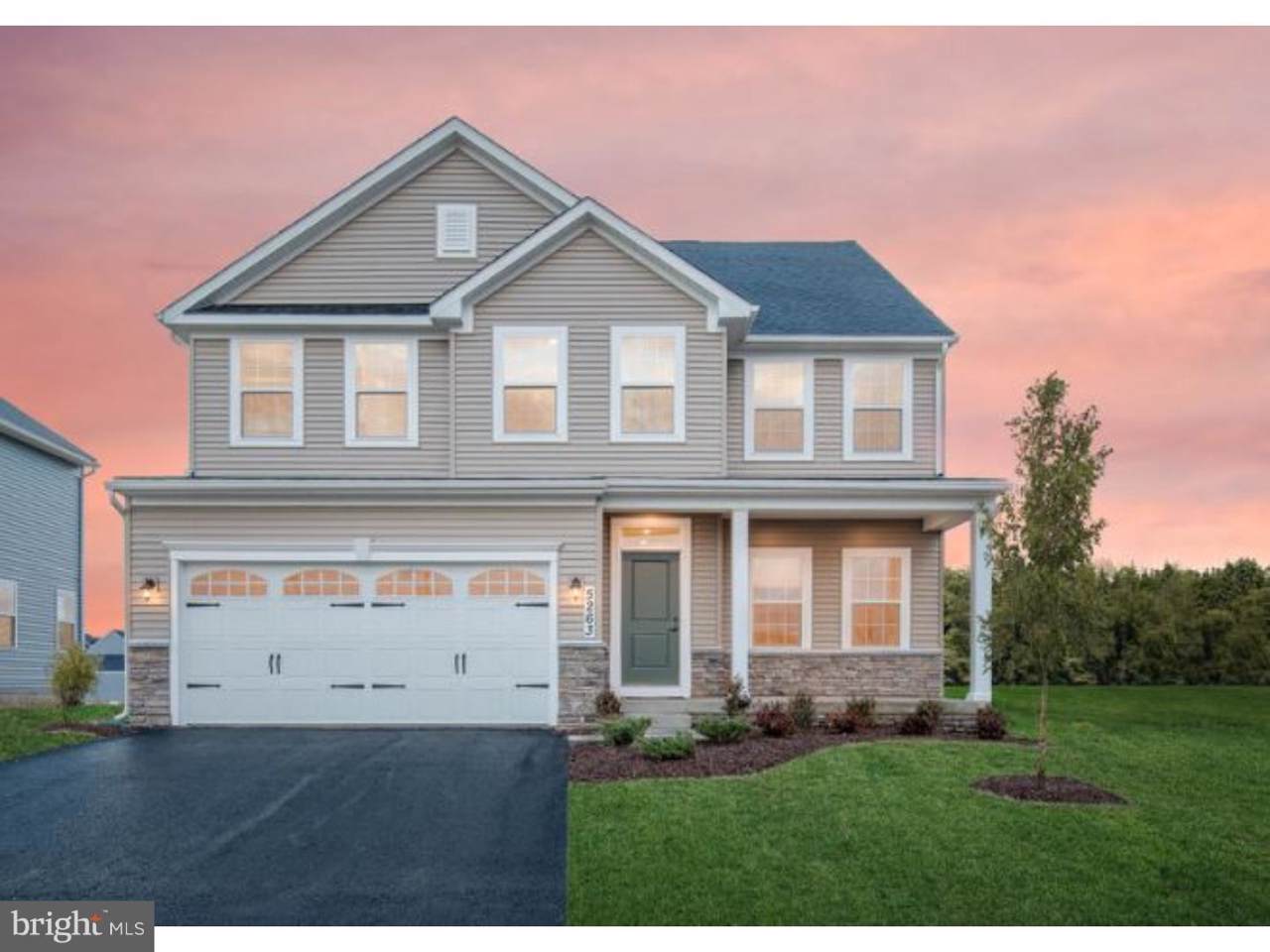 225 Parker Drive - Photo 1