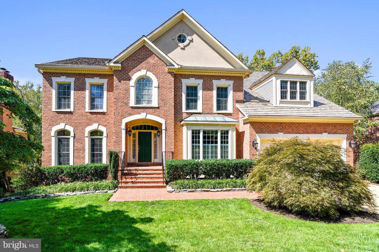 1806 Solitaire Lane - Photo 1