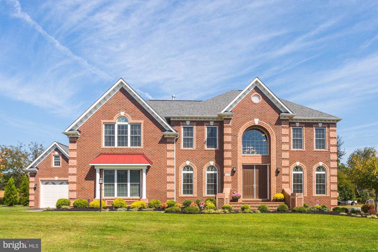 5118 Honey Locust Court - Photo 1