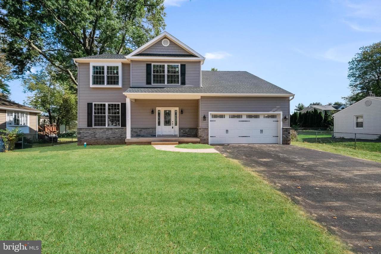 379 Nemoral Street - Photo 1