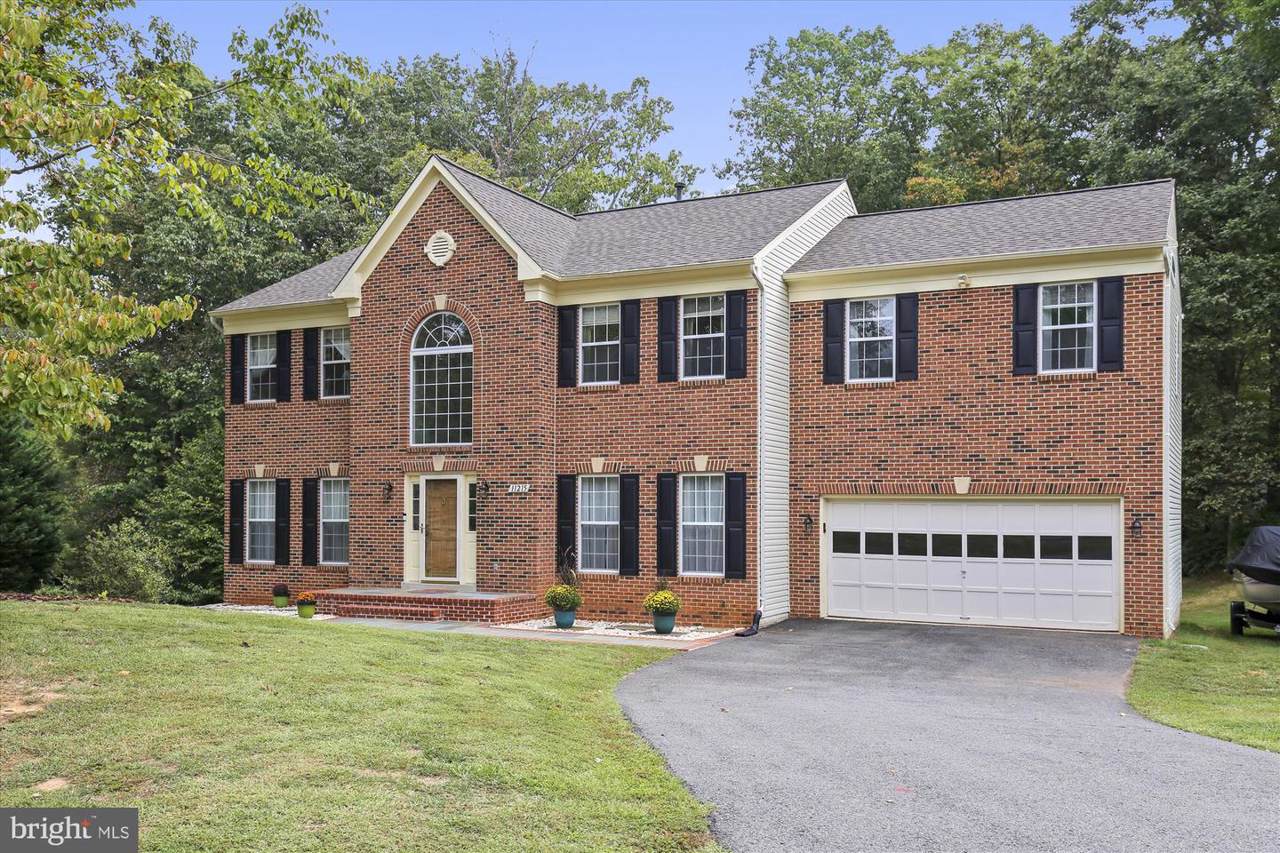 11215 Stonebrook Drive - Photo 1
