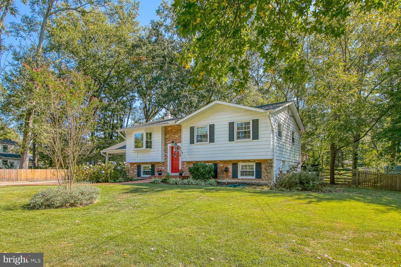 8719 Badger Drive - Photo 1