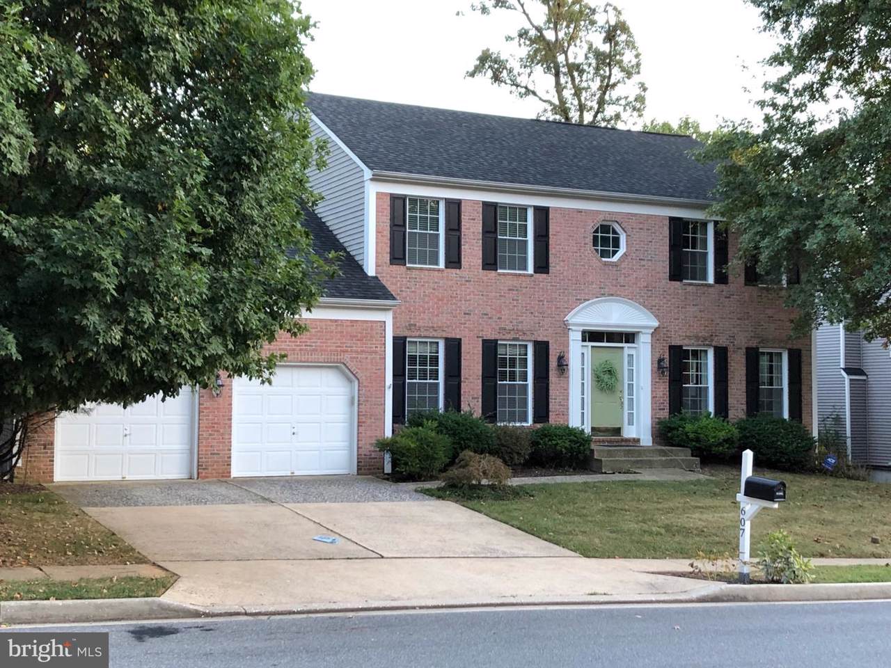 607 Wood Glenn Court - Photo 1