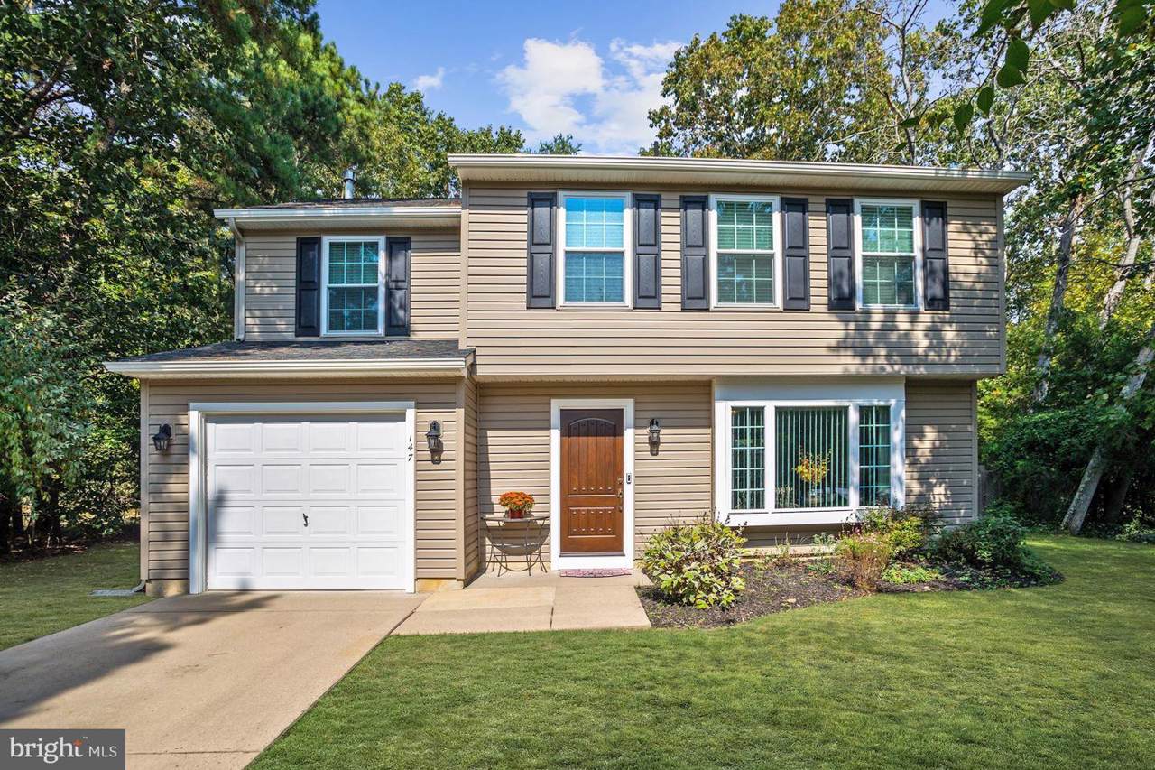147 Ebbetts Drive - Photo 1