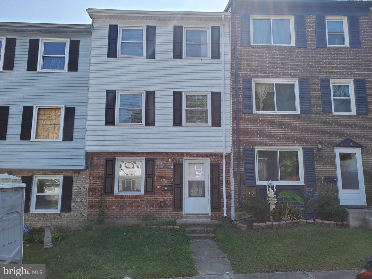 16611 Sutton Place - Photo 1
