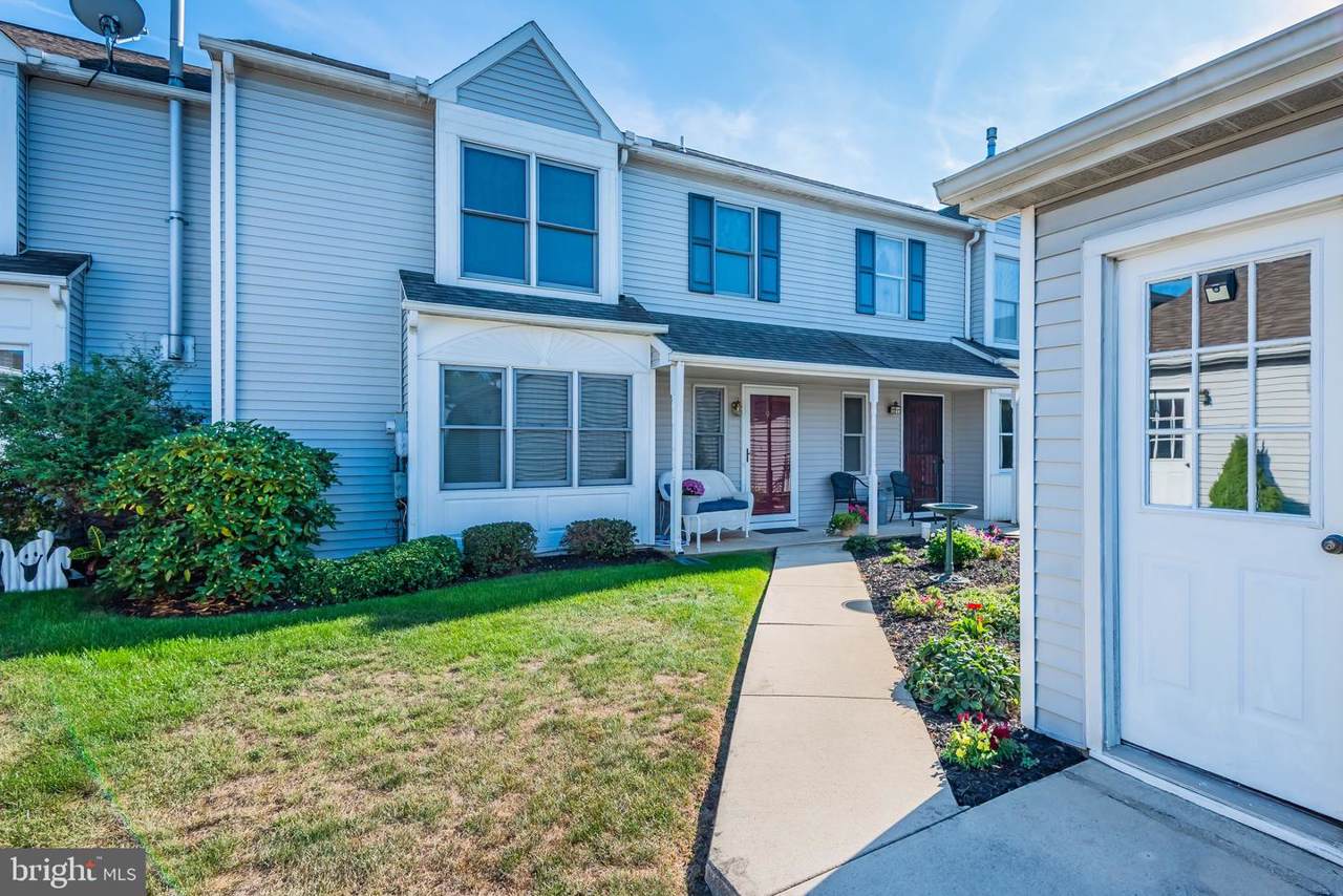9 Nottingham Drive - Photo 1