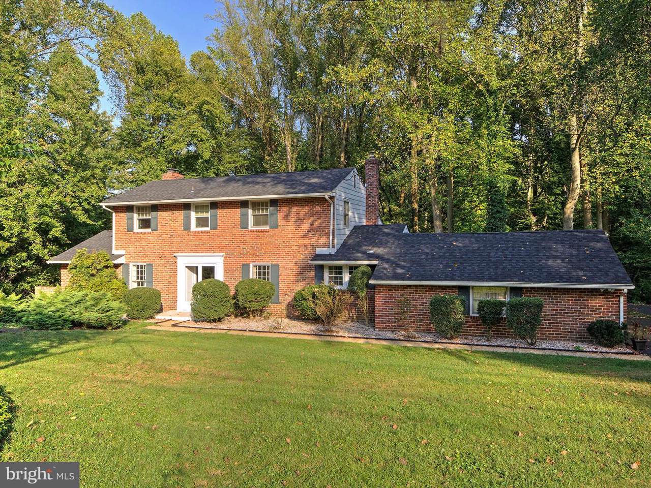 606 Parker Court - Photo 1
