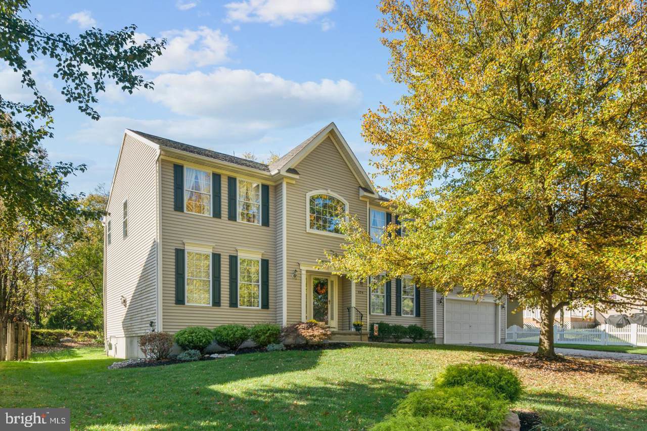 894 Chesterfield Road - Photo 1