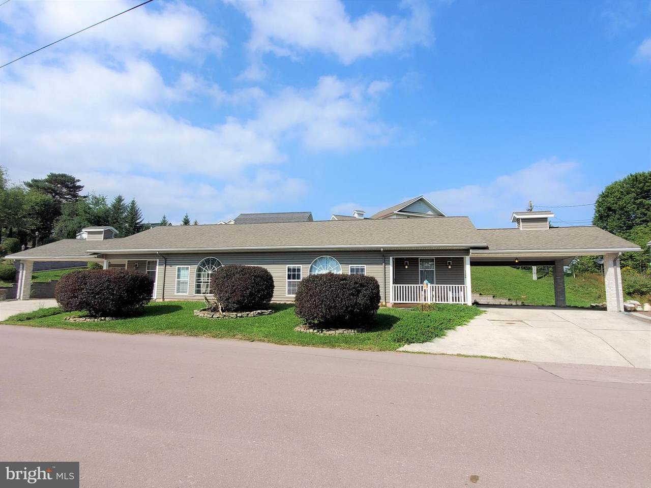 119 Miller Street - Photo 1