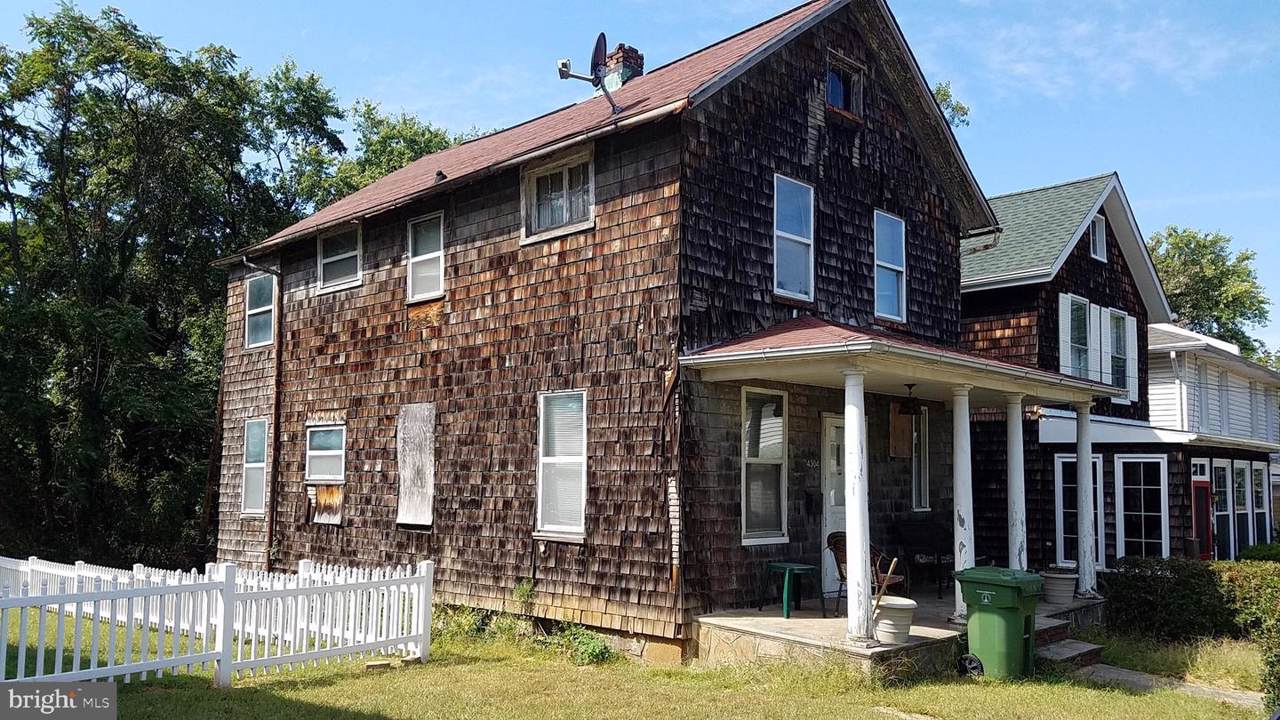 4304 Dewey Avenue - Photo 1