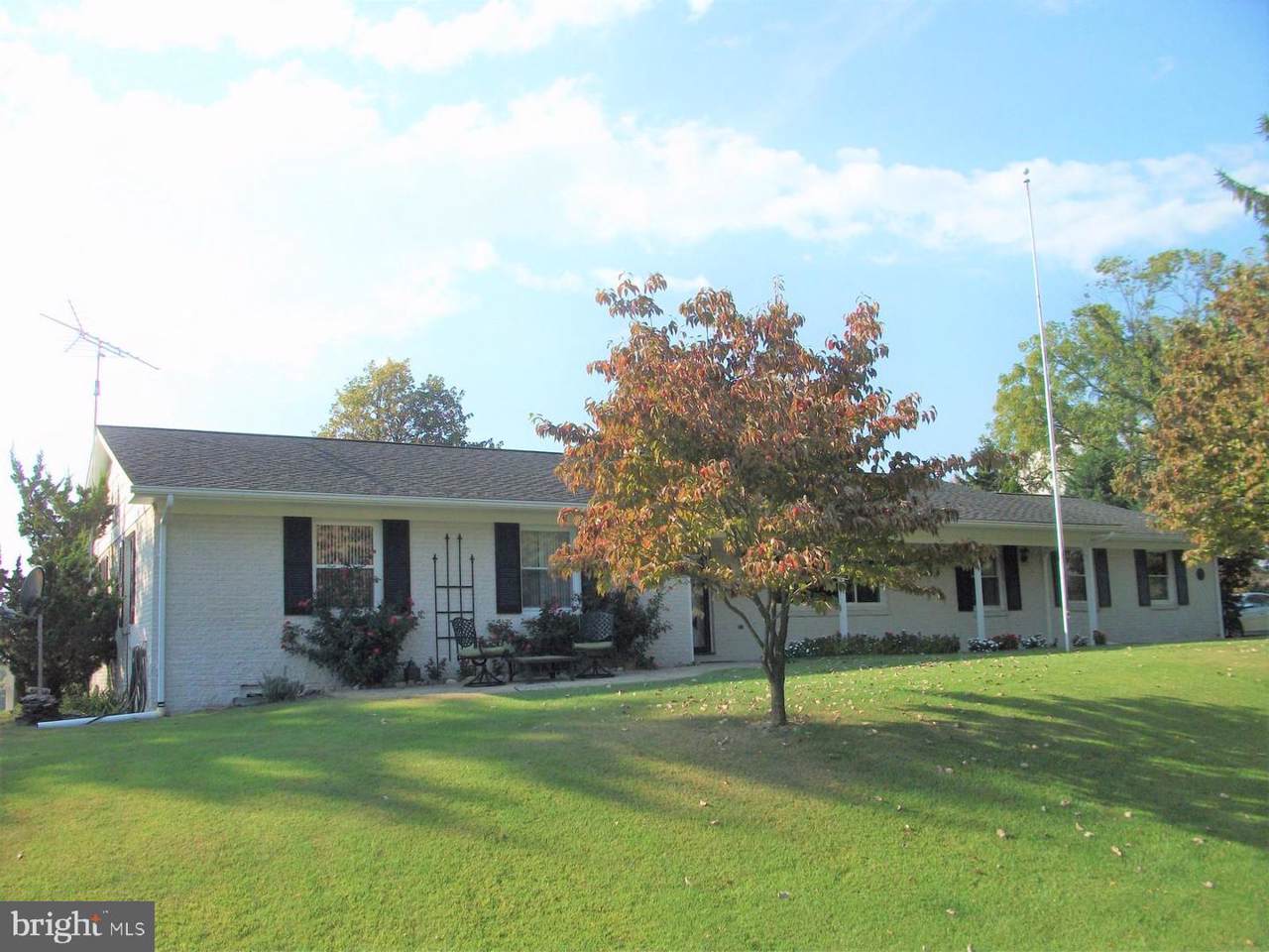 11102 Mapleville Road - Photo 1