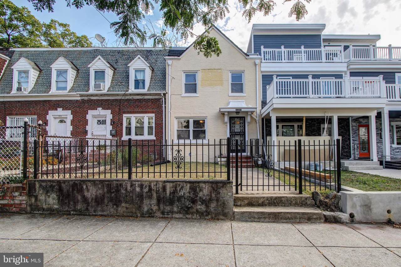 5315 7TH Street - Photo 1
