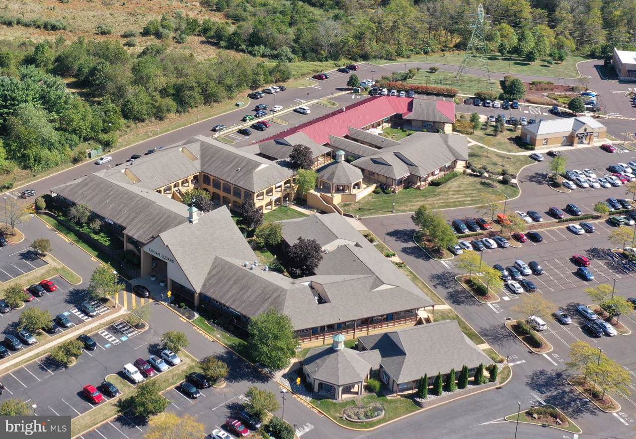 Unit #22 & #23 Village Square - Photo 1