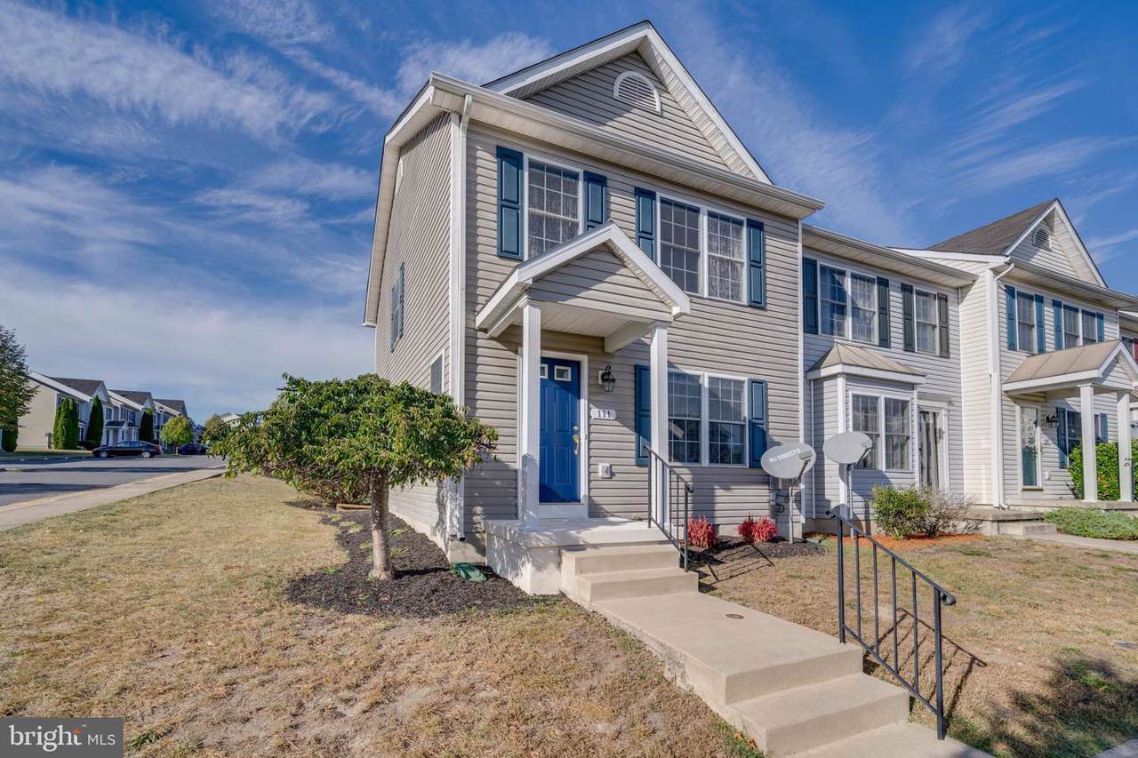 111 Baybreeze Court - Photo 1