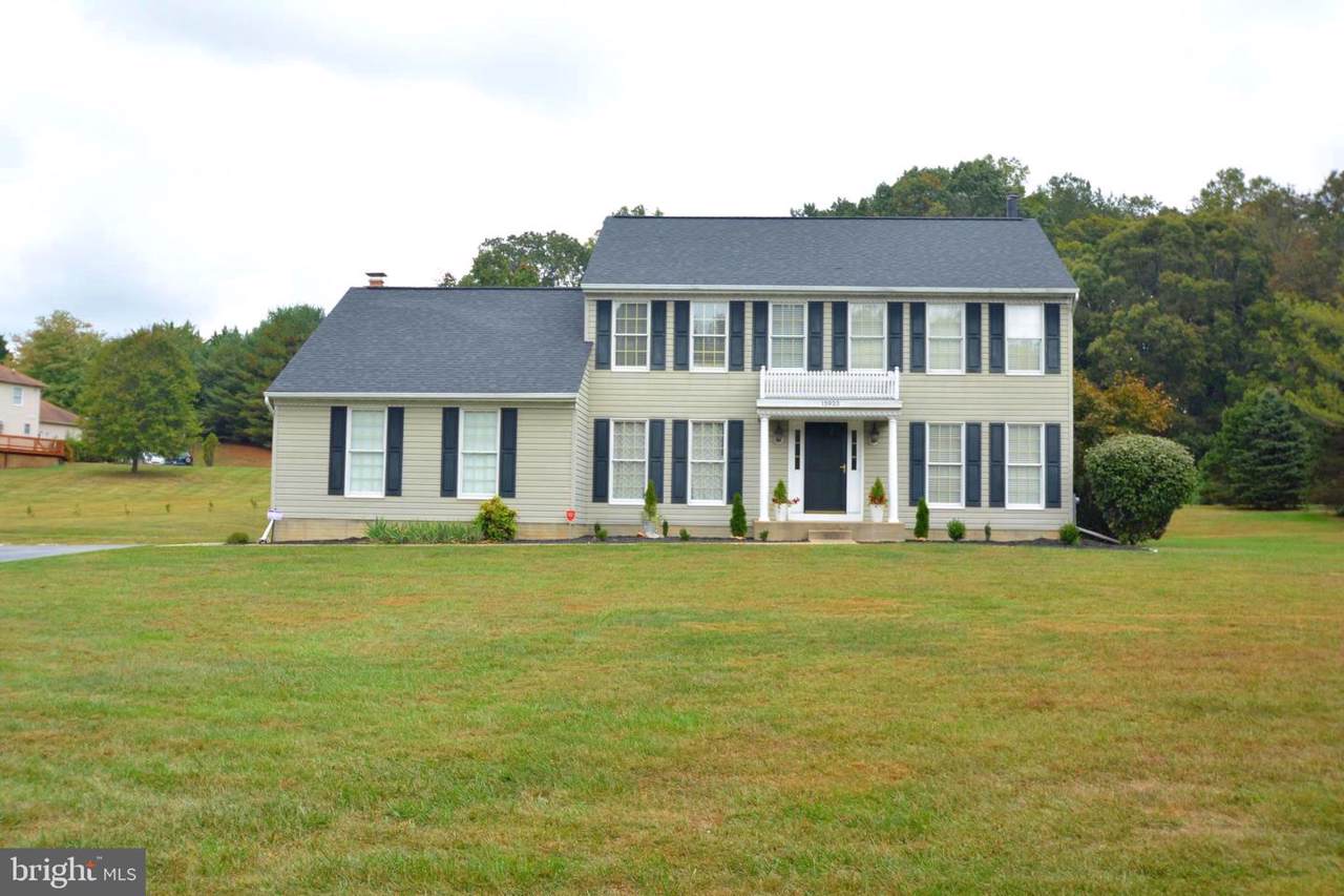 15933 York Road - Photo 1