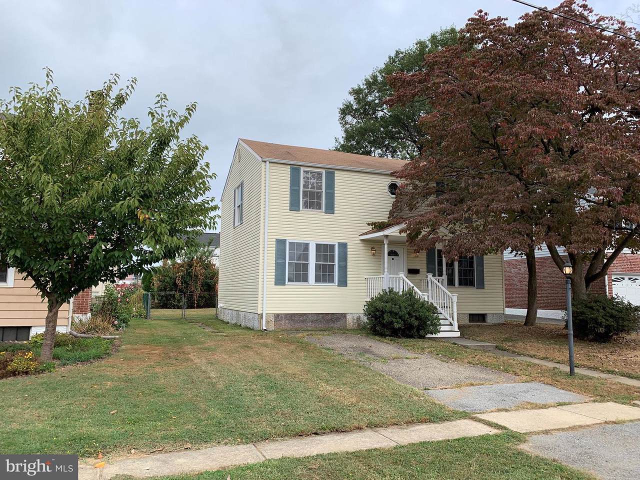 413 Troy Avenue - Photo 1