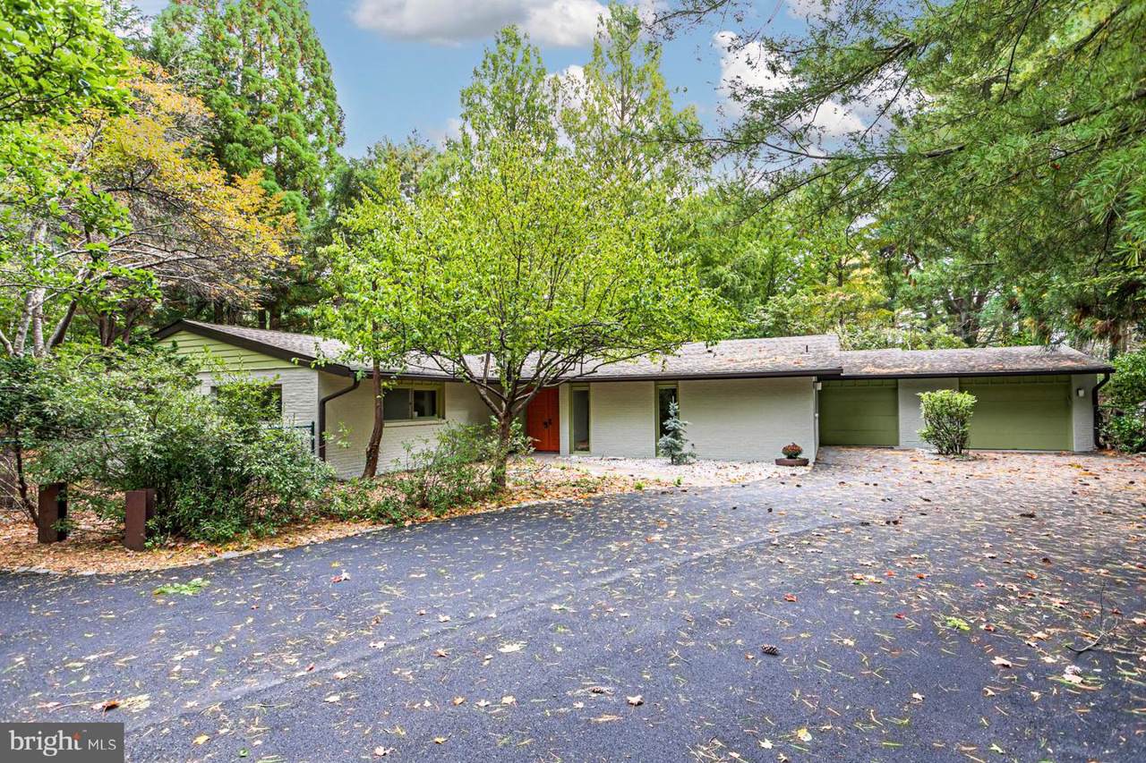 1028 Mercer Road - Photo 1