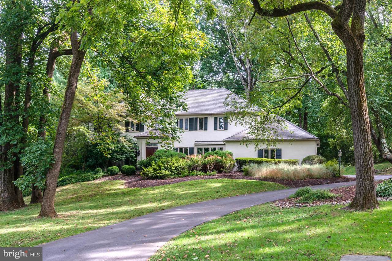 428 Round Hill Road - Photo 1