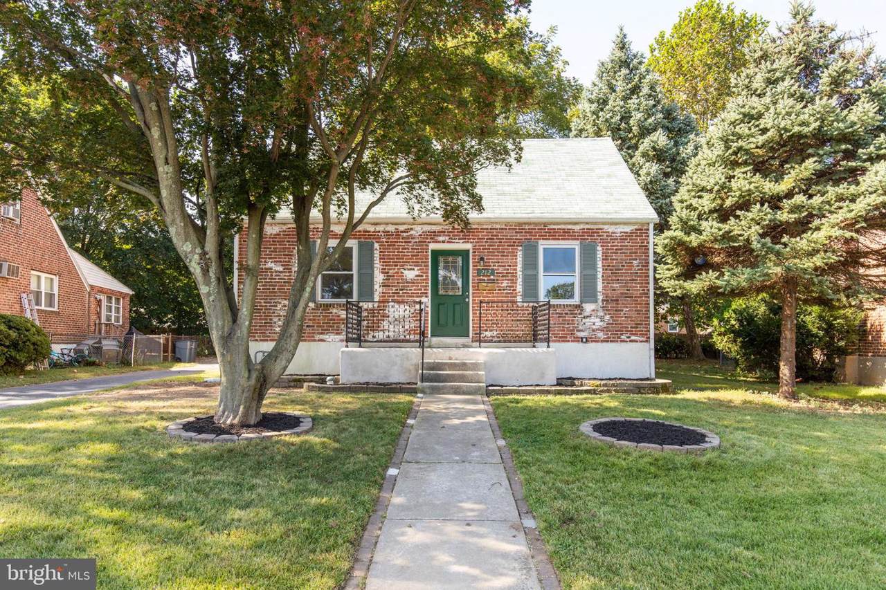 212 Sharon Park Drive - Photo 1