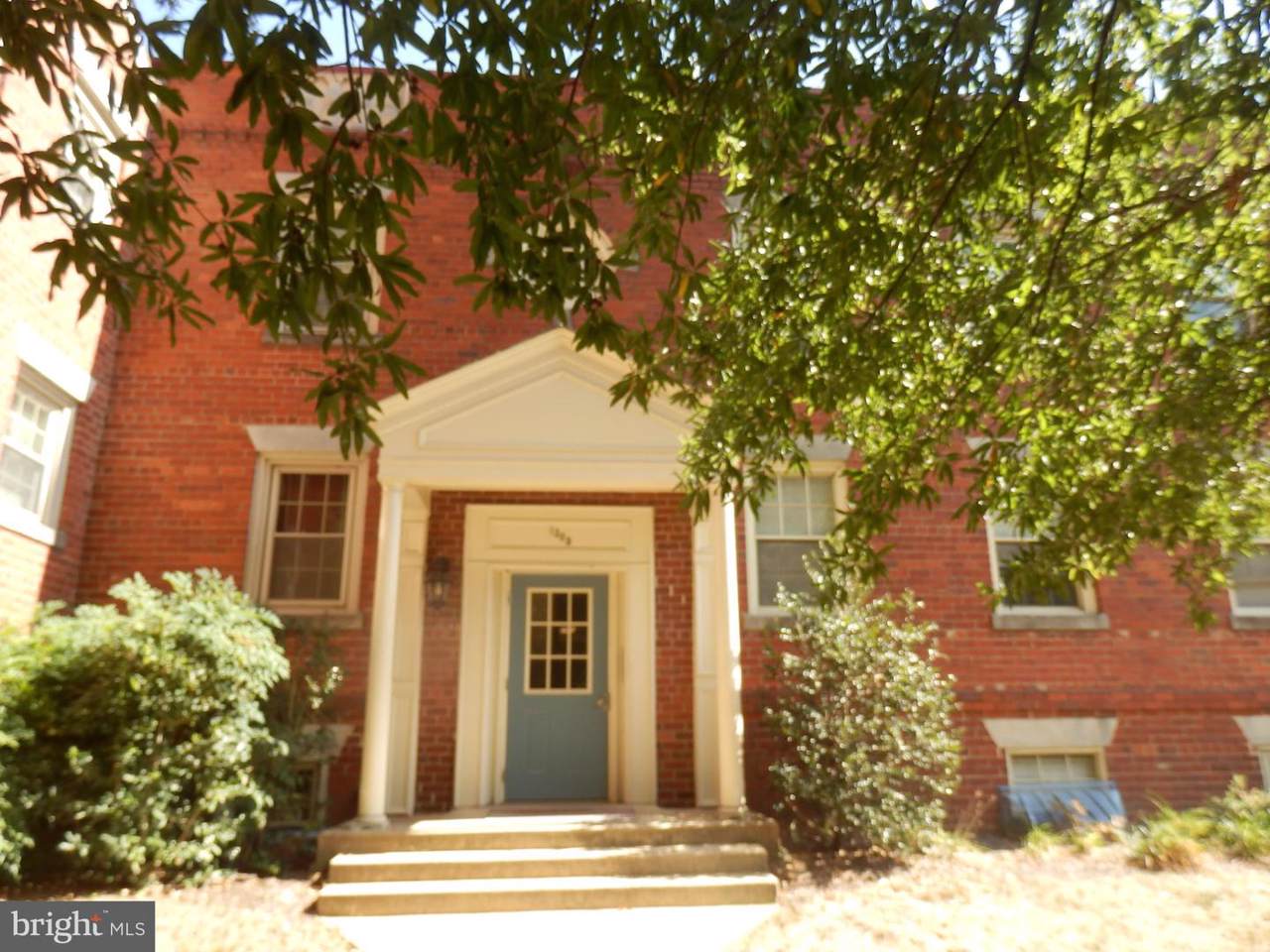 1305 Abingdon Drive - Photo 1