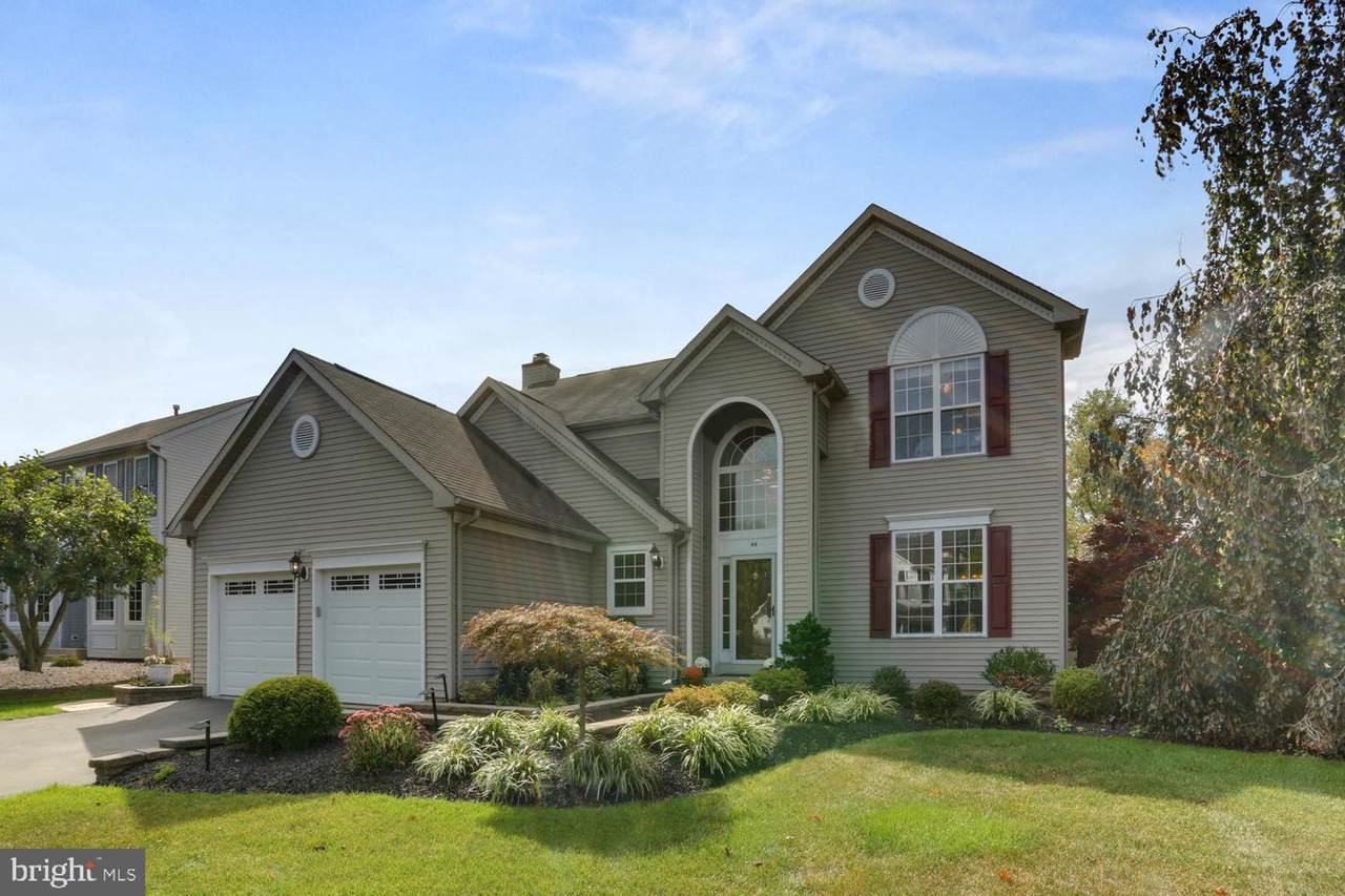 44 Stonehedge Drive - Photo 1