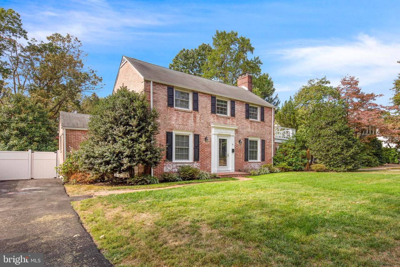 10 Vining Lane - Photo 1