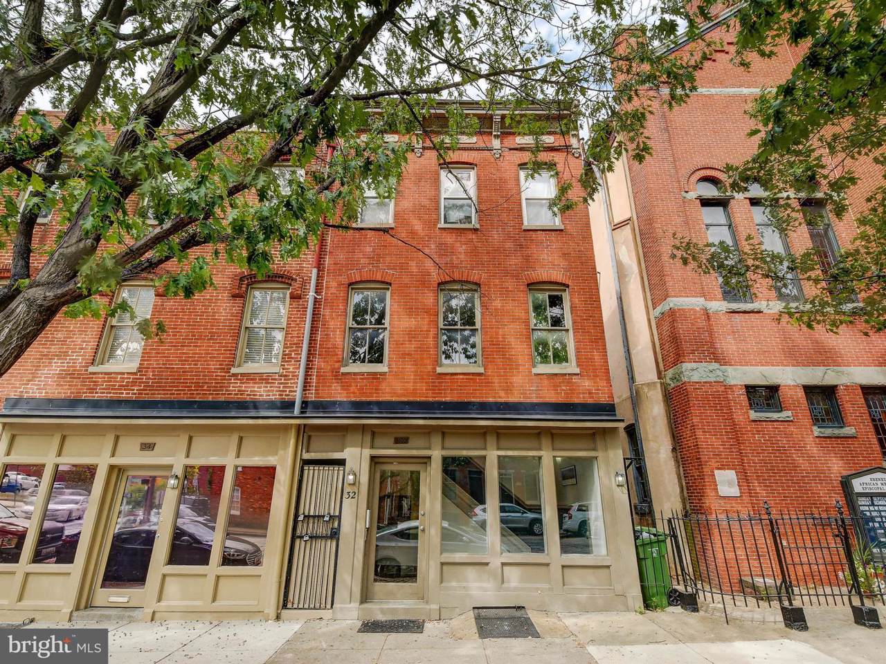 32 Montgomery Street - Photo 1
