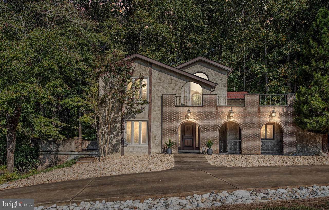 4820 Wintergreen Court - Photo 1