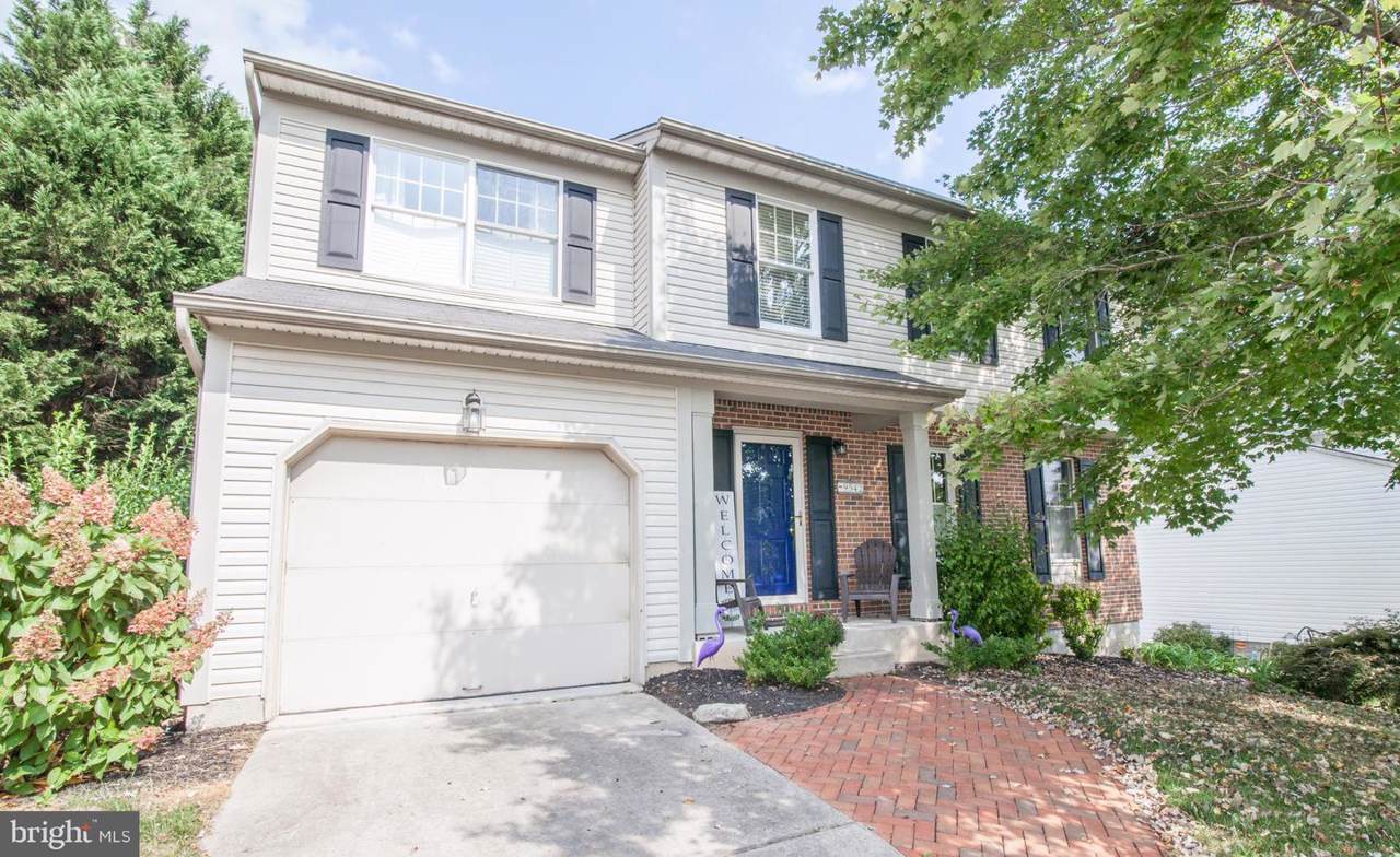 9542 Hallhurst Road - Photo 1