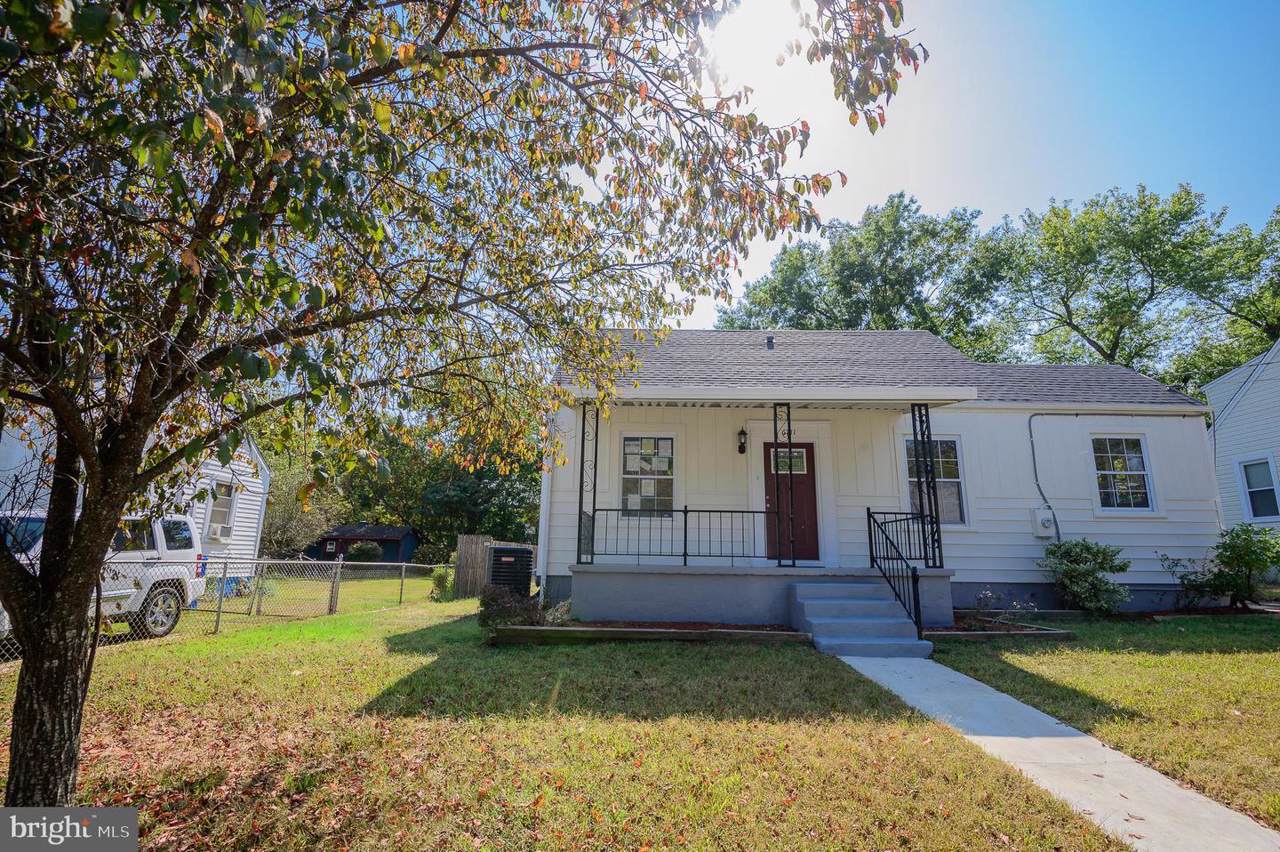 6711 Larkspur Road - Photo 1