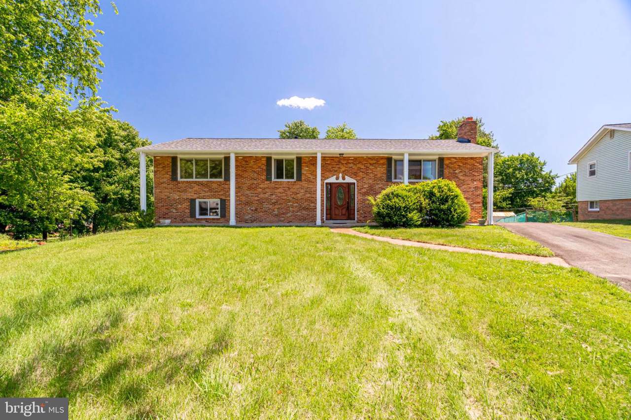 6009 WALHAVEN DR - Photo 1