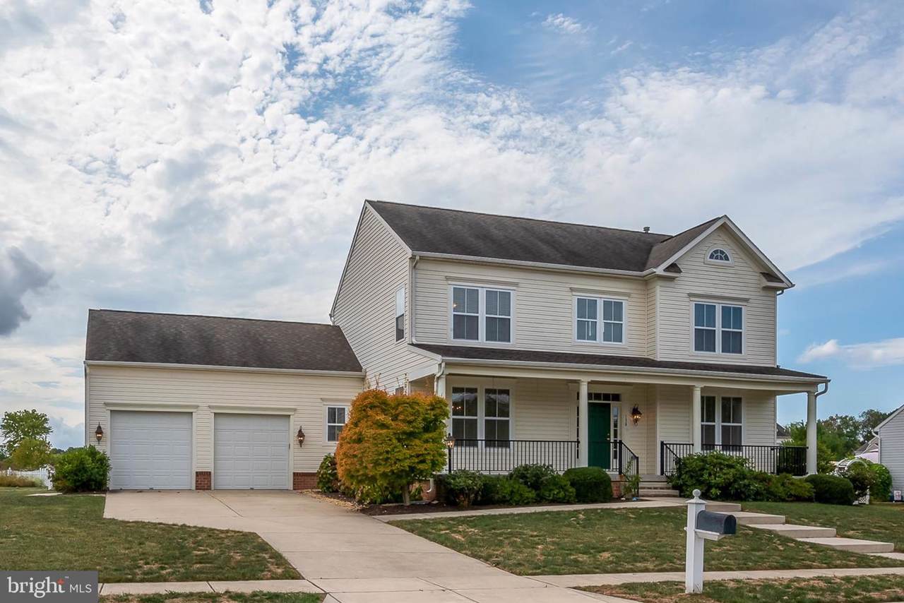138 Cedar Spring Drive - Photo 1