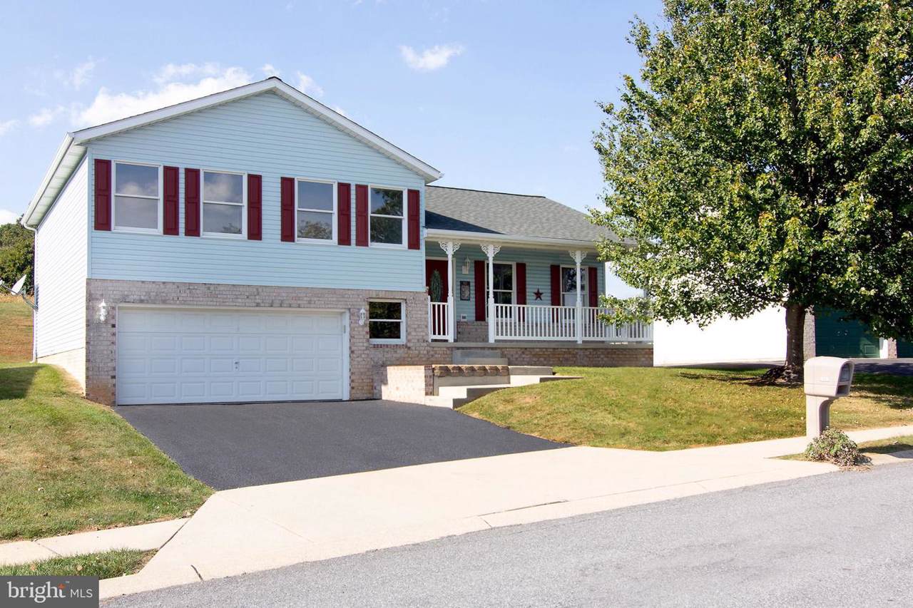 825 Snowfall Way - Photo 1