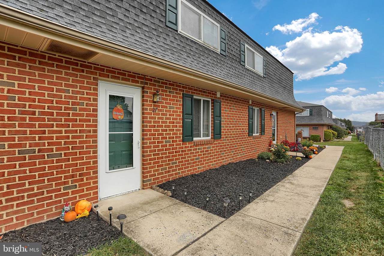 27 Glenview Circle - Photo 1
