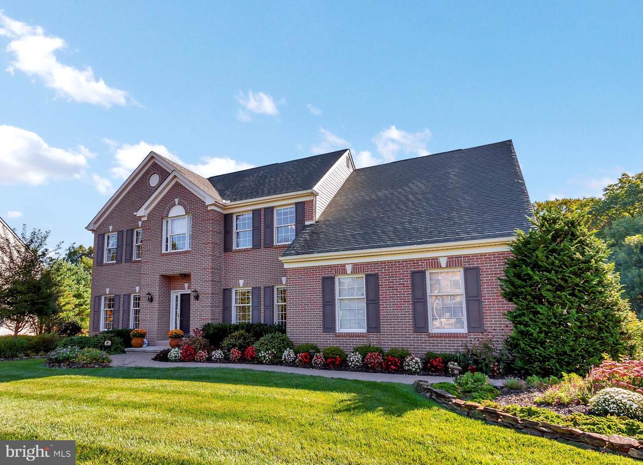 303 Wyndtree Court - Photo 1