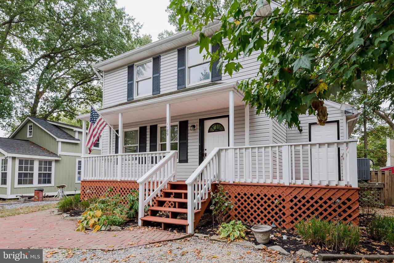 1189 Holly Avenue - Photo 1